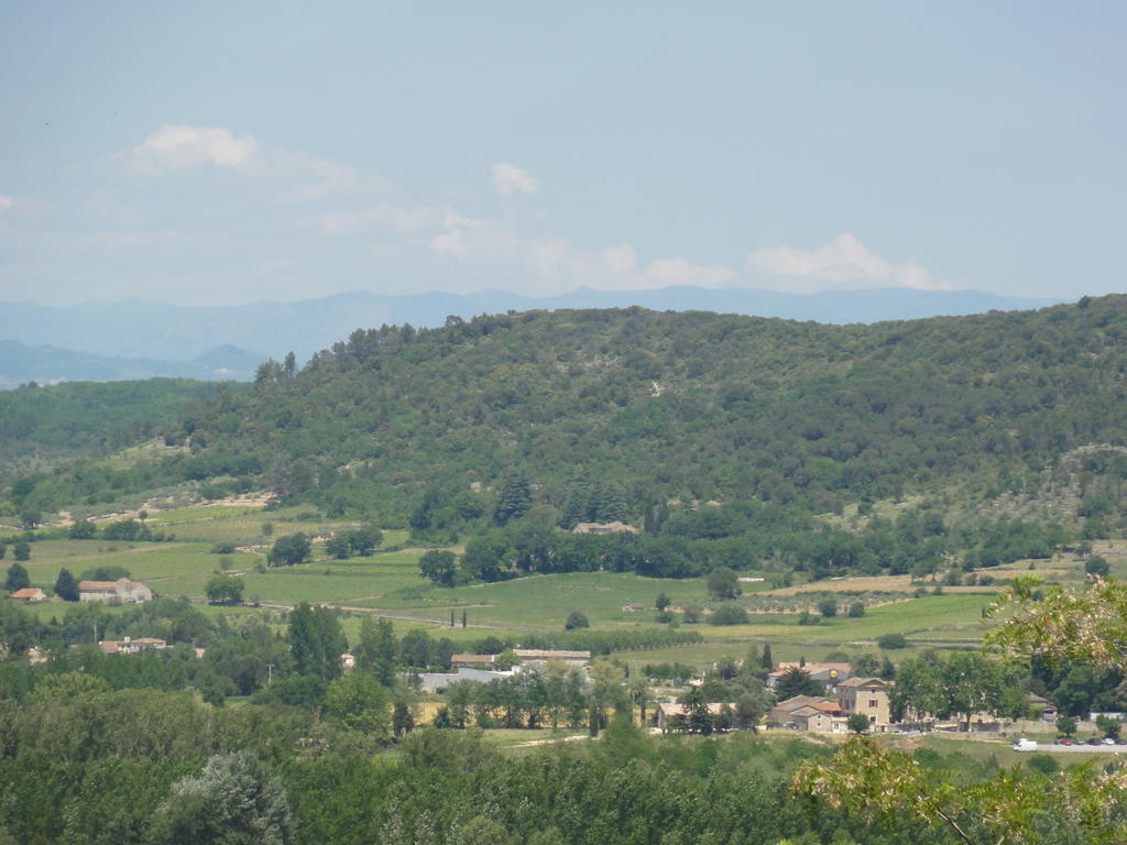 Gites Les 3 Cigales Vallon-Pont-d'Arc Bilik gambar